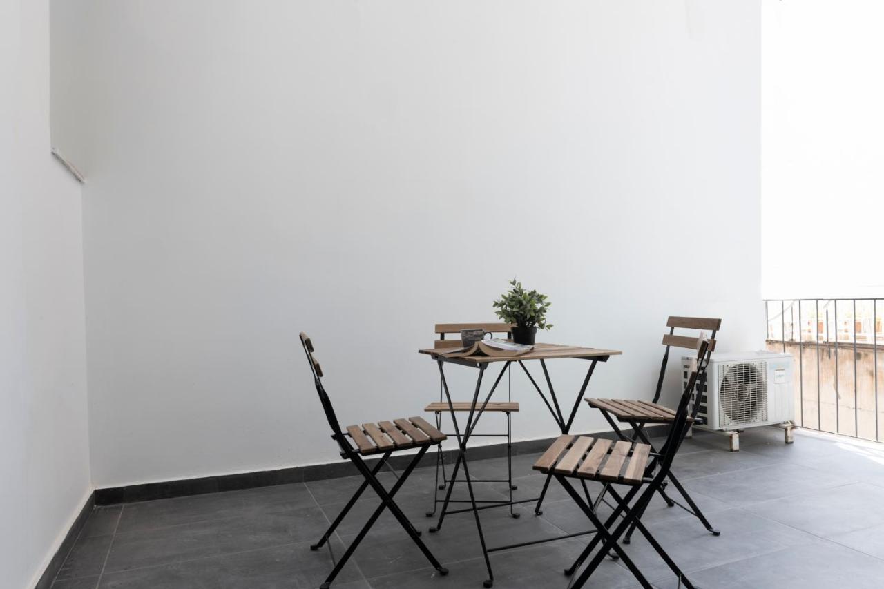 Spacious Central Flat In The Heart Of Athens! ภายนอก รูปภาพ